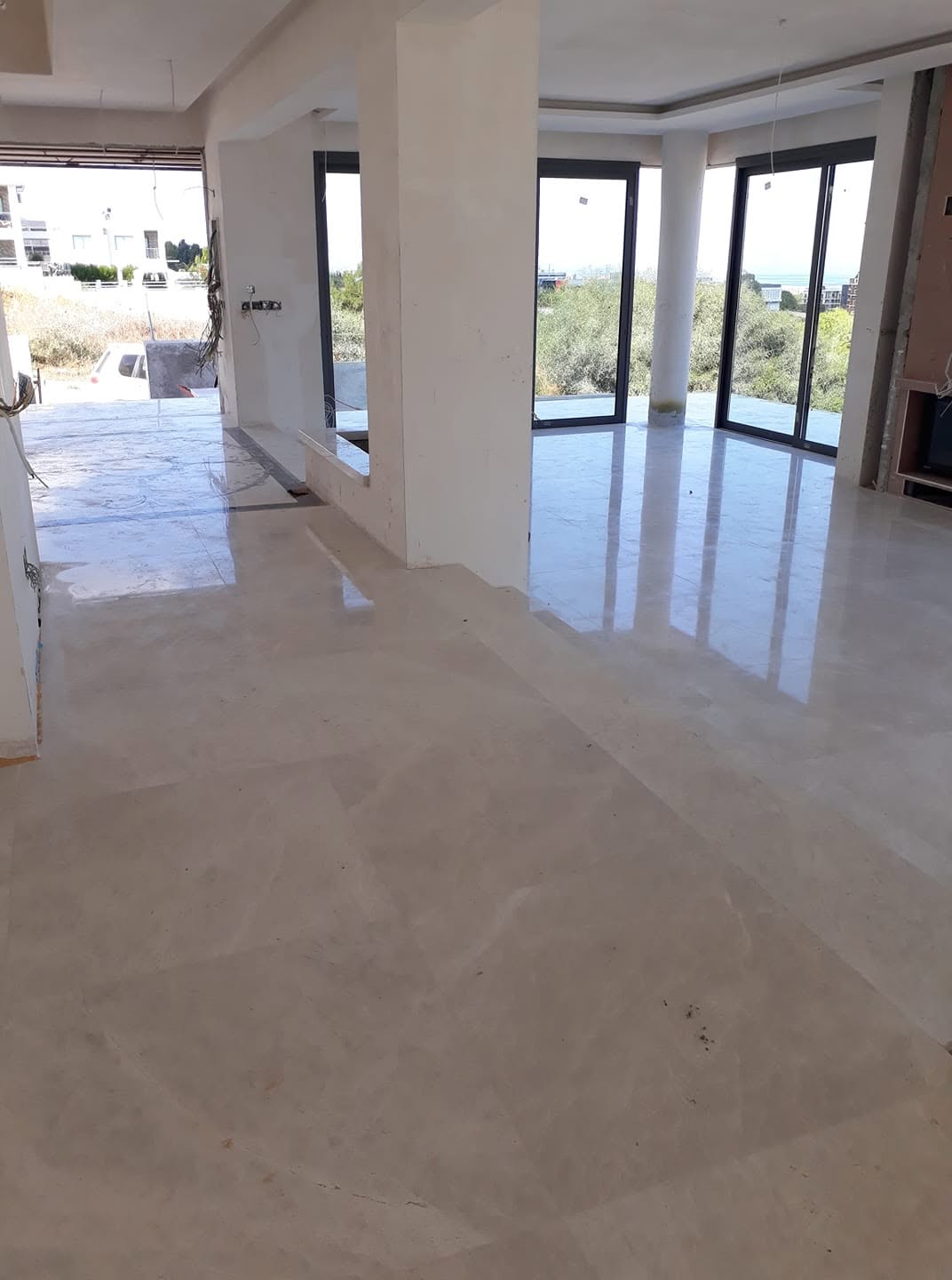 KKTC mermer silim ve parlatma uygulaması, Lefkoşa doğal mermer zemin yenileme, KKTC mermer silim, KKTC beton silim, Kıbrıs mermer silim, Kıbrıs beton silim ve beton cilalama uygulaması