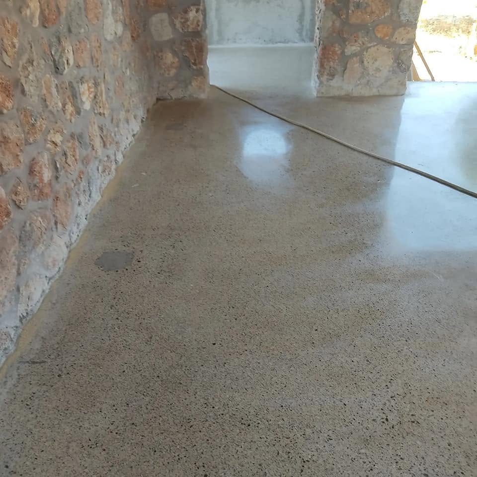 KKTC mermer cilalama hizmeti, apartman ve iş yeri mermer zemin bakımı, KKTC mermer silim, KKTC beton silim, Kıbrıs mermer silim, Kıbrıs beton silim ve beton cilalama uygulaması
