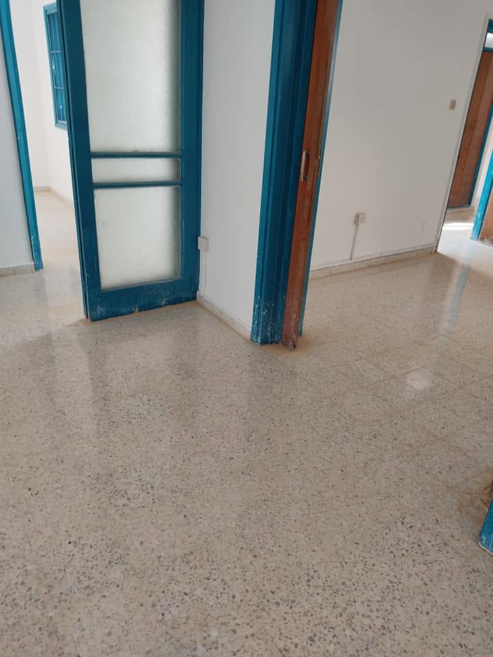 Kıbrıs mermer silim hizmeti, çizilmiş ve matlaşmış mermer yüzey yenileme, KKTC mermer silim, KKTC beton silim, Kıbrıs mermer silim, Kıbrıs beton silim ve beton cilalama uygulaması