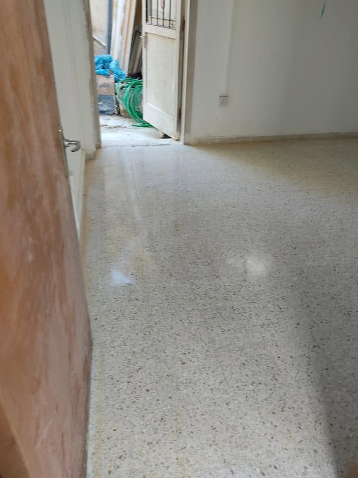 Lefkoşa mermer cilalama uygulaması, parlak ve temiz mermer zemin görünümü, KKTC mermer silim, KKTC beton silim, Kıbrıs mermer silim, Kıbrıs beton silim ve beton cilalama uygulaması