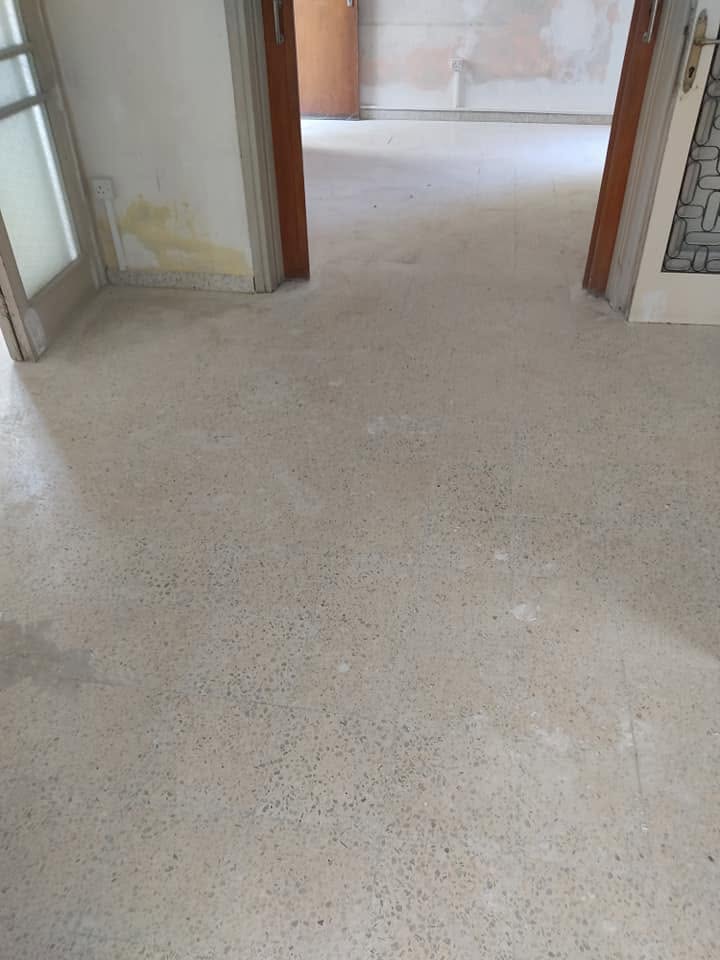 Kıbrıs beton cilalama hizmeti, beton yüzey parlatma ve zemin bakımı, KKTC mermer silim, KKTC beton silim, Kıbrıs mermer silim, Kıbrıs beton silim ve beton cilalama uygulaması