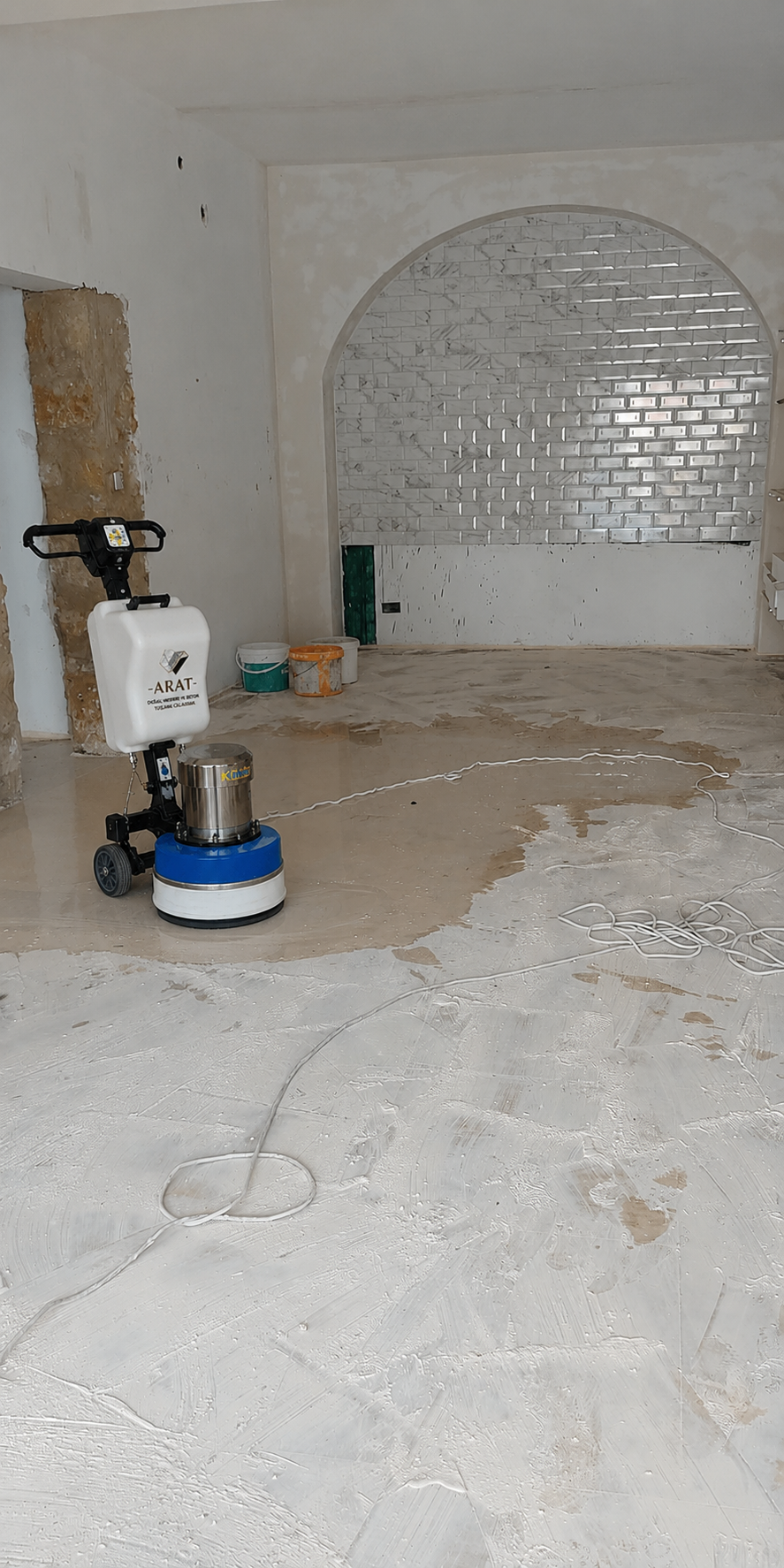Kıbrıs beton silim ve cilalama, ticari alanlar için beton zemin çözümü, KKTC mermer silim, KKTC beton silim, Kıbrıs mermer silim, Kıbrıs beton silim ve beton cilalama uygulaması
