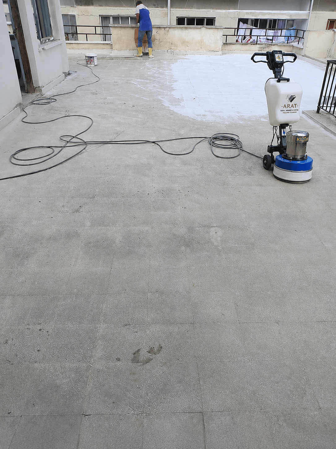 Kıbrıs beton silim ve cilalama, ticari alanlar için beton zemin çözümü, KKTC mermer silim, KKTC beton silim, Kıbrıs mermer silim, Kıbrıs beton silim ve beton cilalama uygulaması
